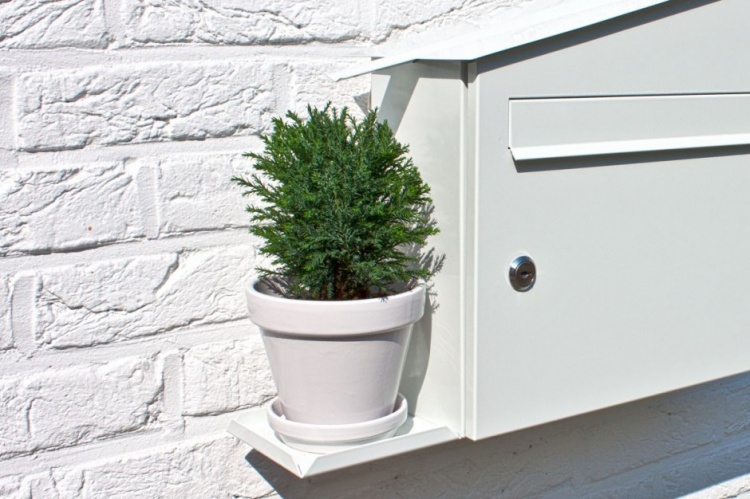 mailbox design by Marcial Ahsayane