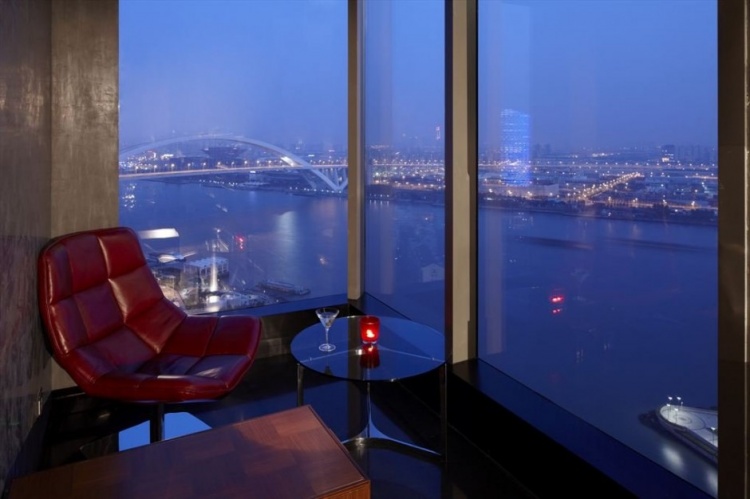 Yu Bar Interior Photo