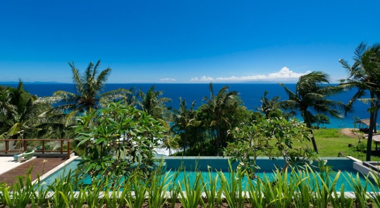 Malibu Villa Photo