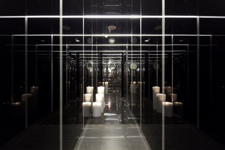 Yu Bar Interior Photo