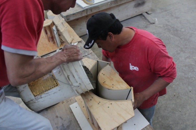 Modern concrete Sultanas Tables Modern Sultanas Tables by Jorge Diego Etienne - 7