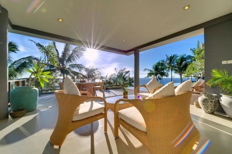 Malibu Villa Photo