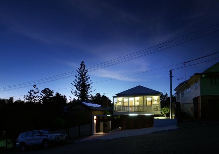 House by Shaun Lockyer Architects