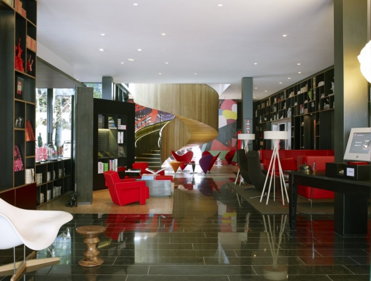citizenM bank interior