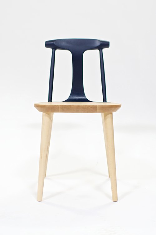 wooden design chair by Studio Dunn