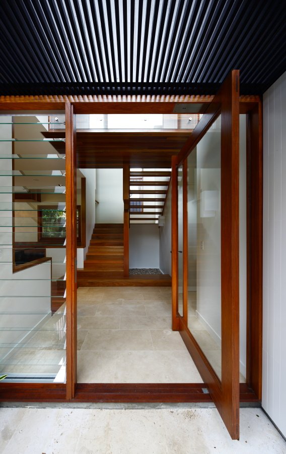 House by Shaun Lockyer Architects