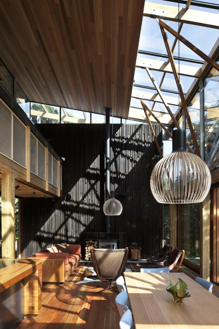 Under Pohutukawa house design