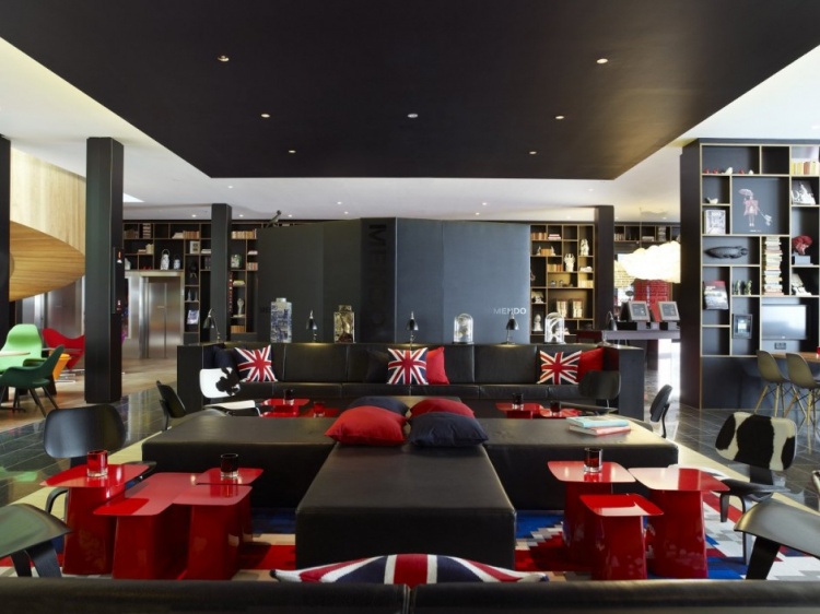 citizenM bank interior