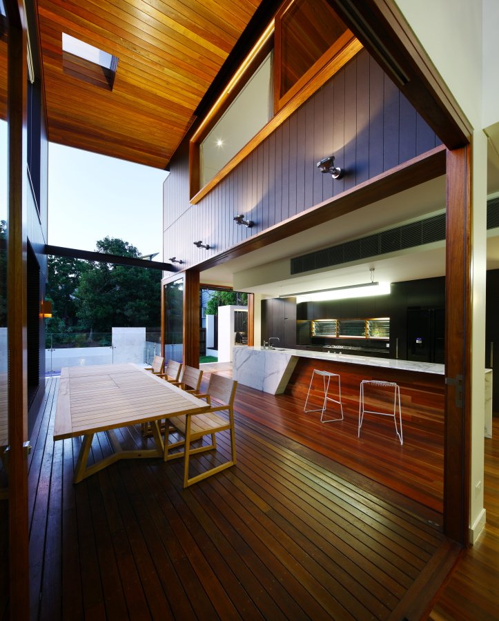 House by Shaun Lockyer Architects