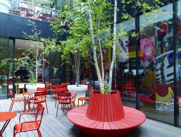 citizenM bank interior