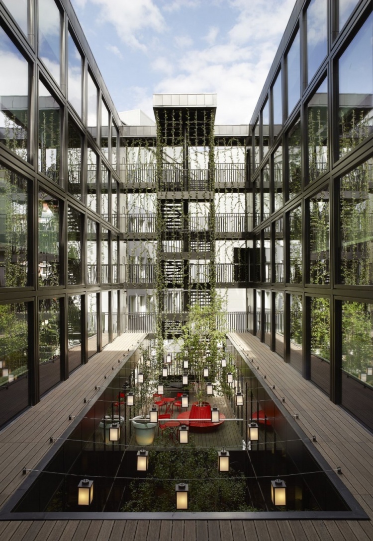 citizenM bank interior