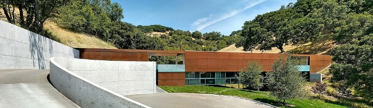 Bridge House by Stanley Saitowitz