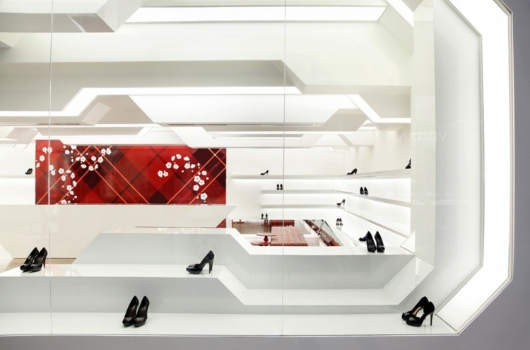 Queen Shoes store
