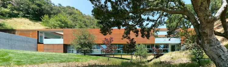 Bridge House by Stanley Saitowitz