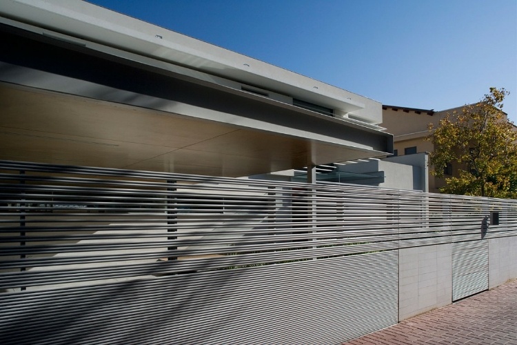 Raanana 2 House
