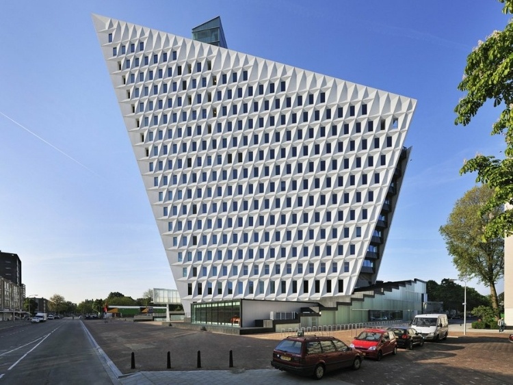 Leyweg Municipal Office