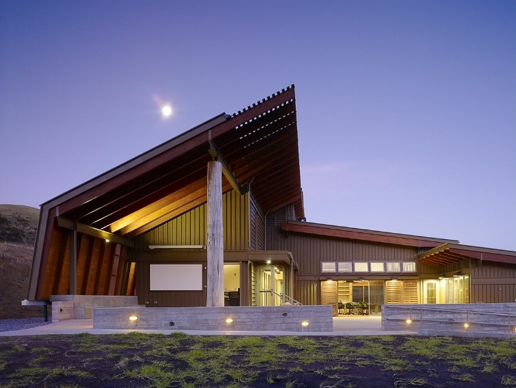 Hawaii Preparatory Academy by Flansburgh Architects - 2