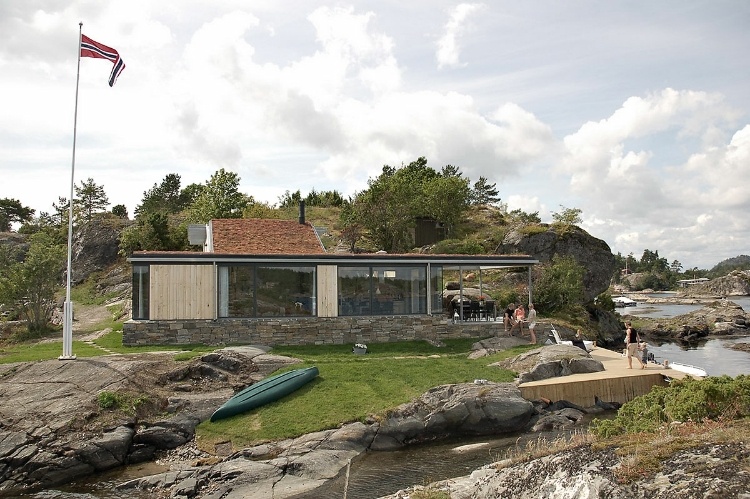 Summer House Skatoy
