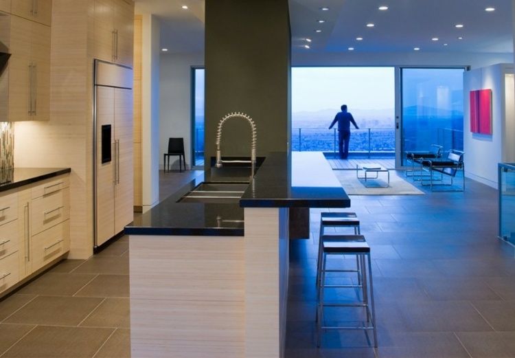 H-House by Axis Architects