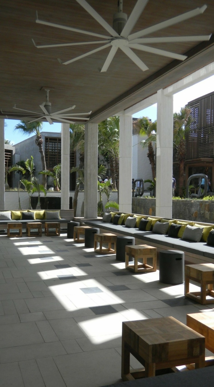 Long Beach Hotel