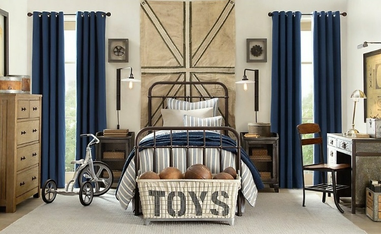 Traditional Boys Bedroom