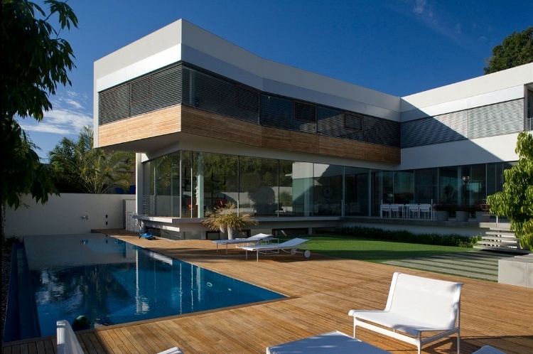 Raanana 2 House