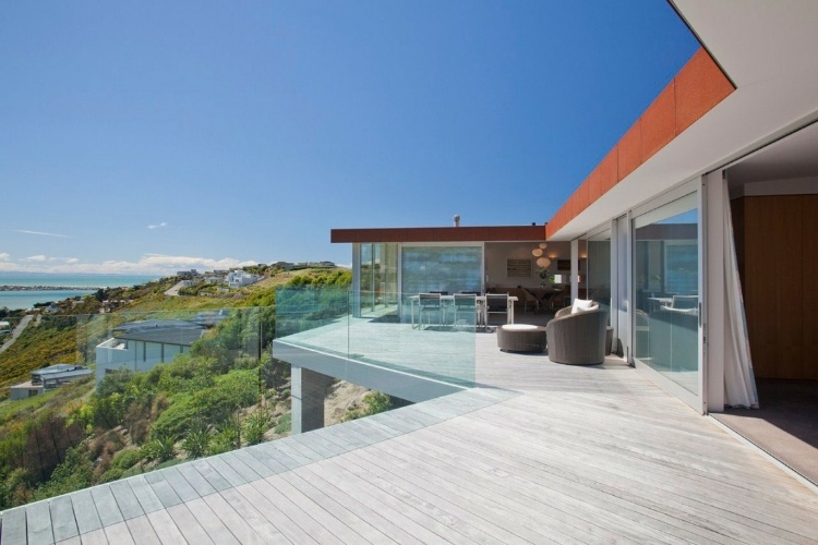 Redcliffs House by MAP Architects