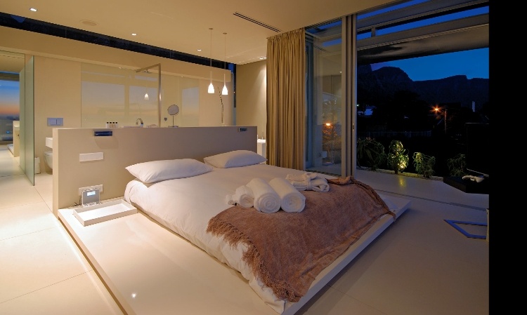 First Crescent house design