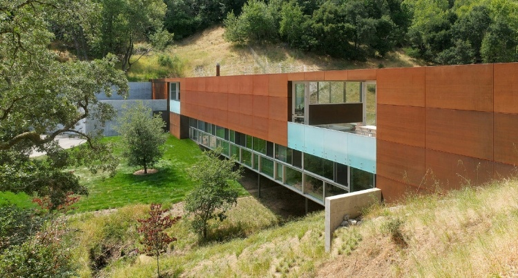 Bridge House by Stanley Saitowitz