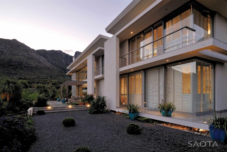 Montrose House
