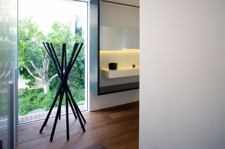 Raanana 2 House
