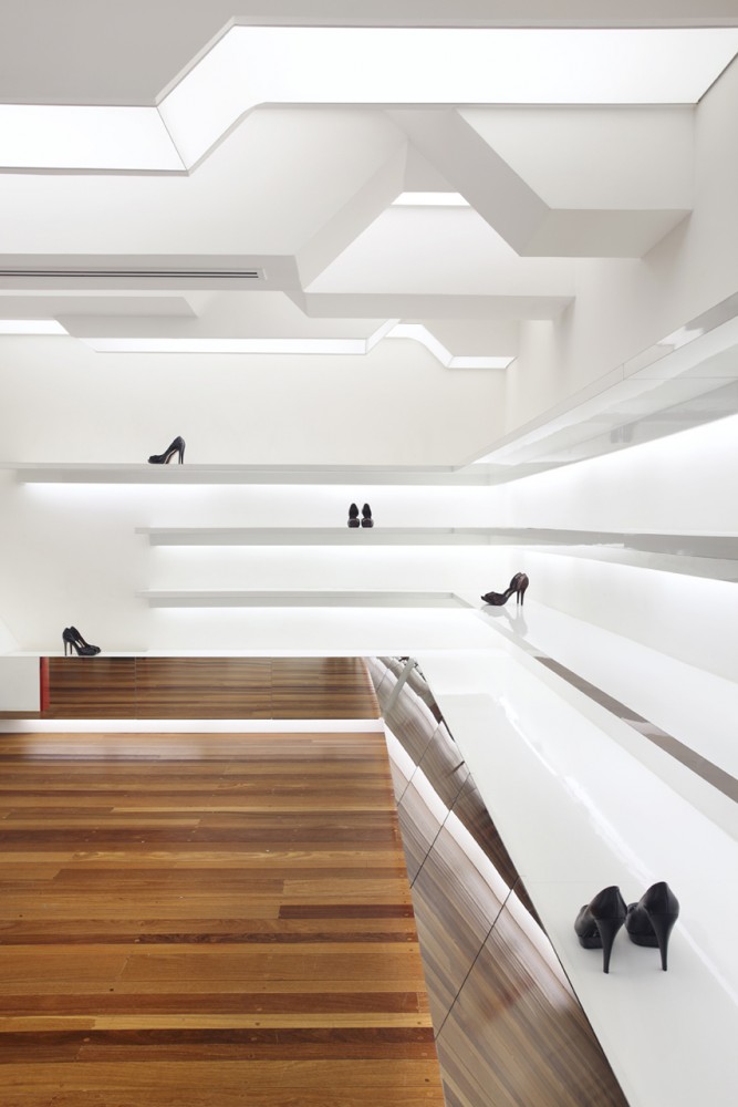 Queen Shoes store