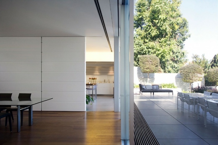 Raanana 2 House