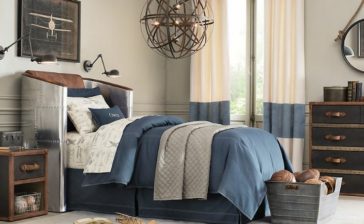 Traditional Boys Bedroom