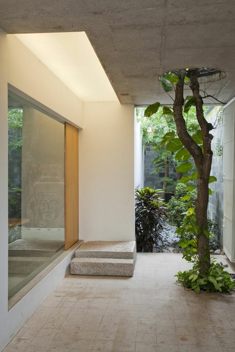 M11 House