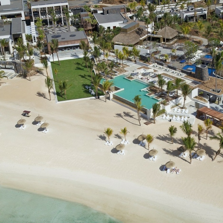 Long Beach Hotel