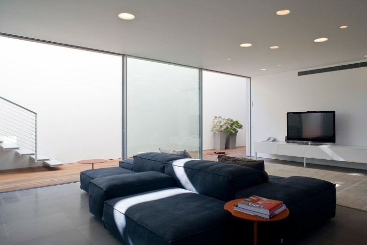 Raanana 2 House