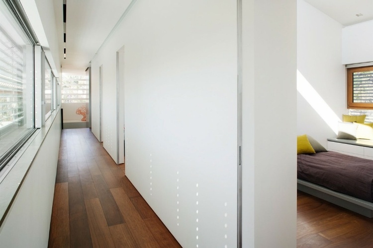 Raanana 2 House