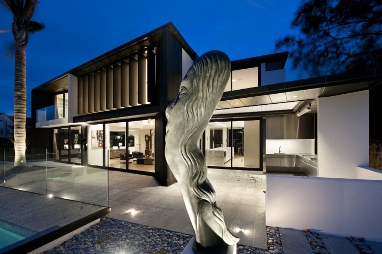 Lucerne house by Daniel Marshall Architects