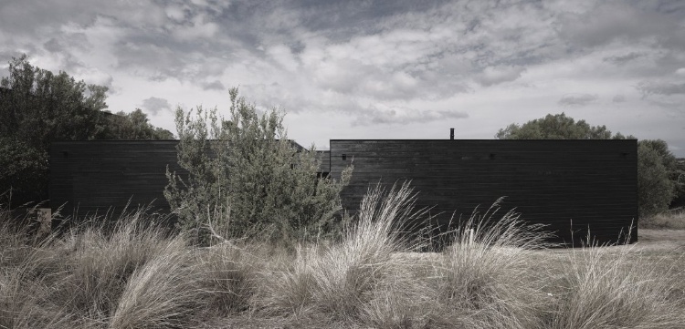 Ridge Road Residence by StudioFour