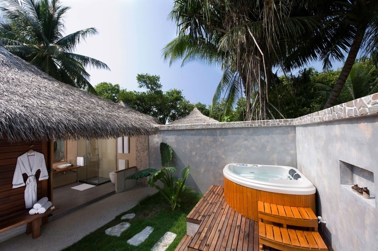 Kuramathi Resort