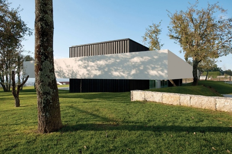 Casa no Bom Jesus by Topos Atelier de Arquitectura