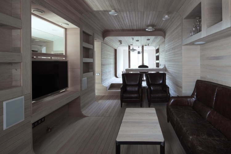 Oak Tube Apartment