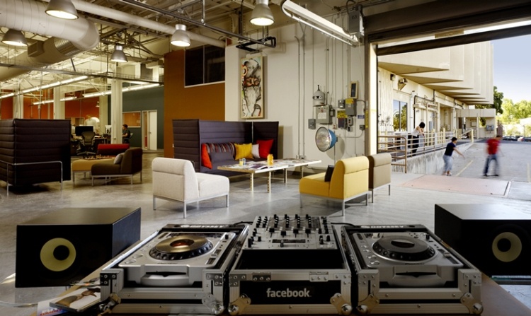 Contemporary Office Space