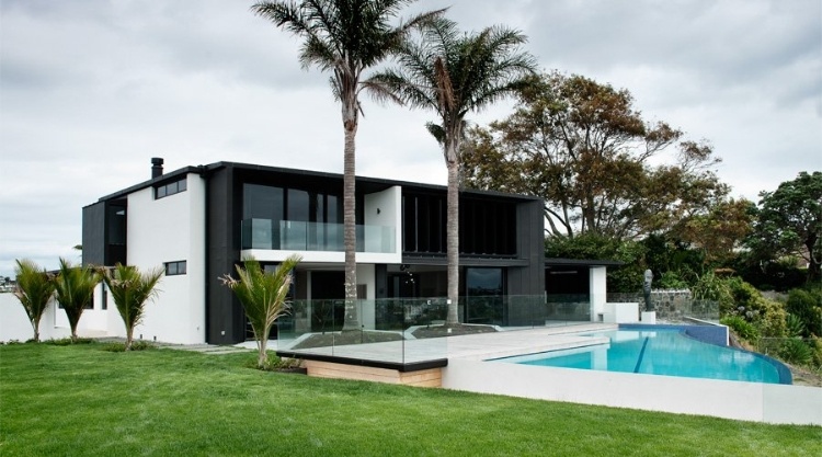 Lucerne house by Daniel Marshall Architects