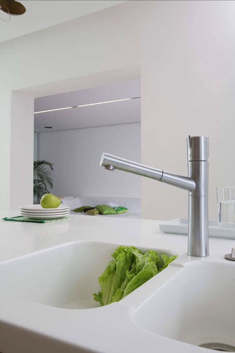 White Cube Apartment Interior Design