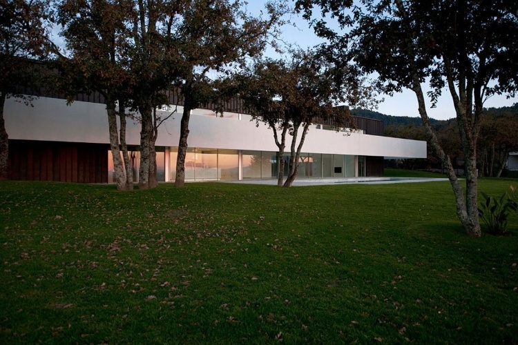 Casa no Bom Jesus by Topos Atelier de Arquitectura