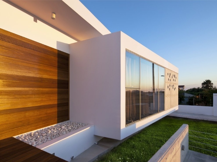 The Funnel House The Funnel House by Lambrianou Koutsolambros Architects - 7