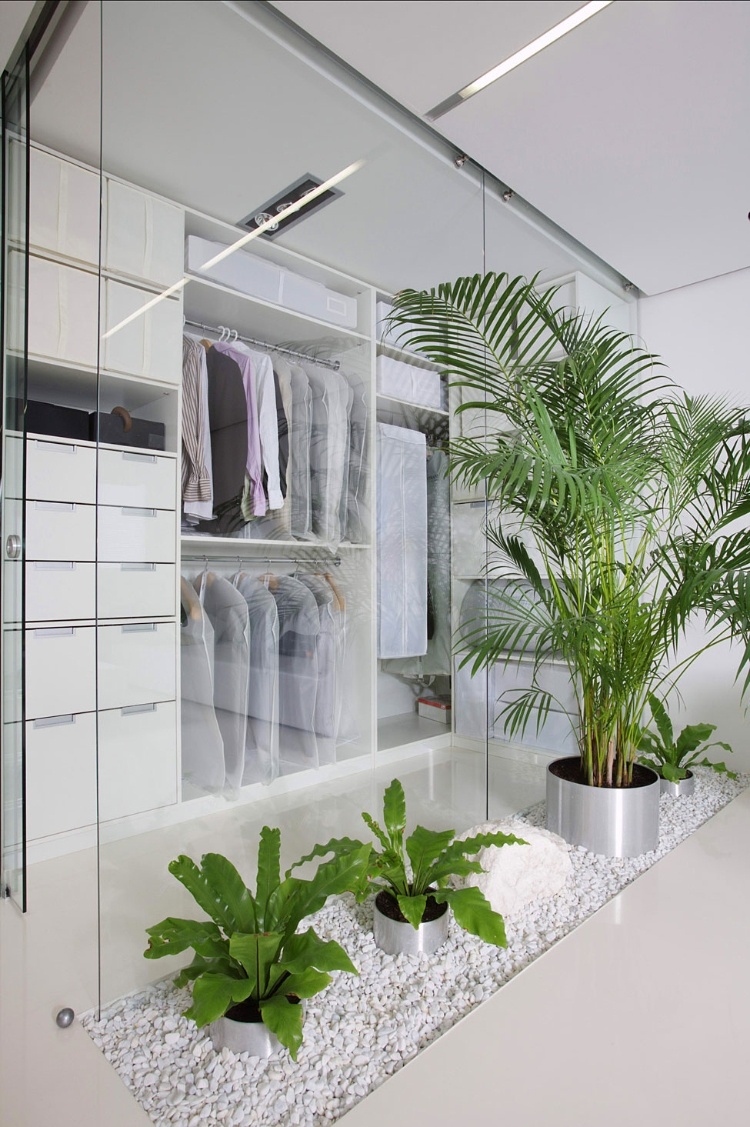 White Cube Apartment Interior Design