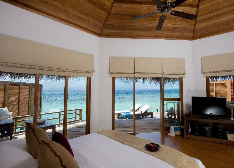 Kuramathi Resort